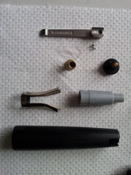 File:Lamy2000-disasm004.jpg