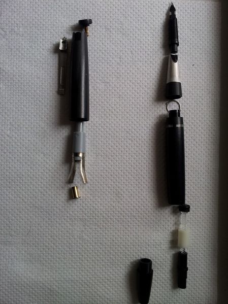File:Lamy2000-disasm012.jpg